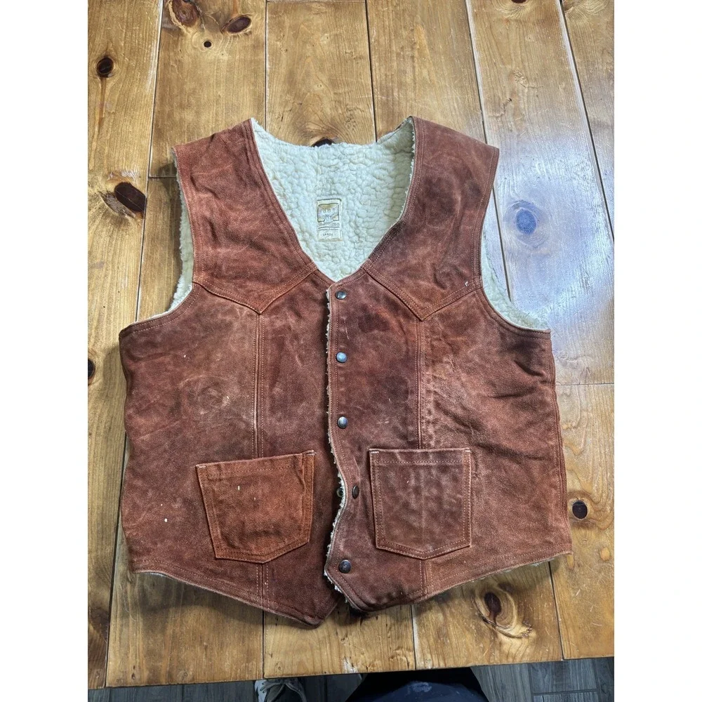 Vintage Sheyenne Men's Large Brown Suede Sherpa Lined Western Vest Snap Front